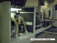 Sondermaschine für Zargenfertigung mit Dickkantenbeschichtung
